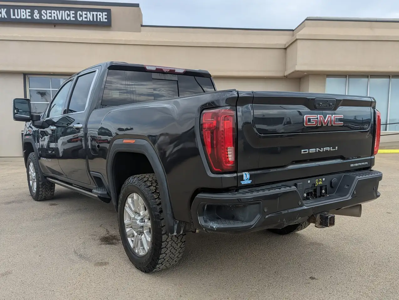 GMC Sierra 3500HD снимка GMC Sierra 3500HD