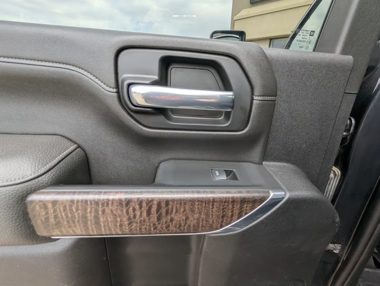 GMC Sierra 3500HD снимка GMC Sierra 3500HD