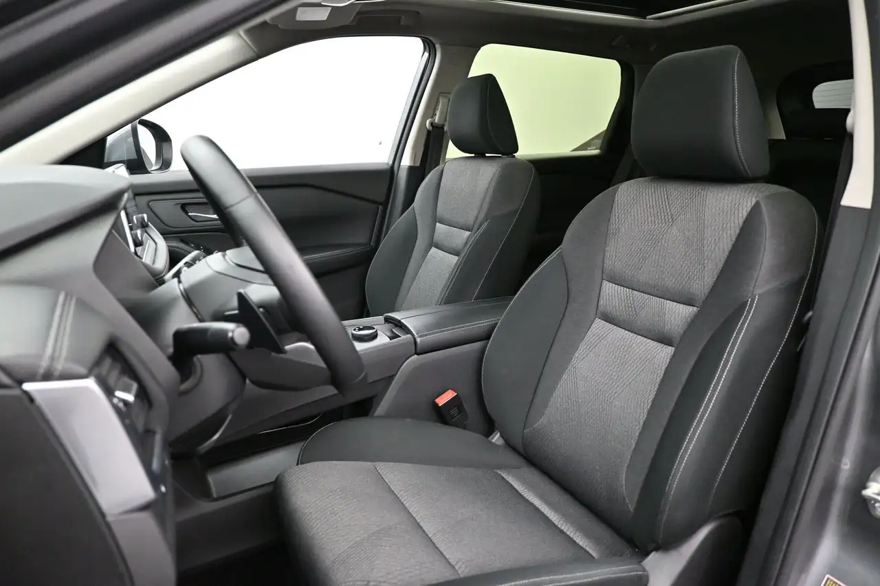 Nissan Rogue fotografie Nissan Rogue