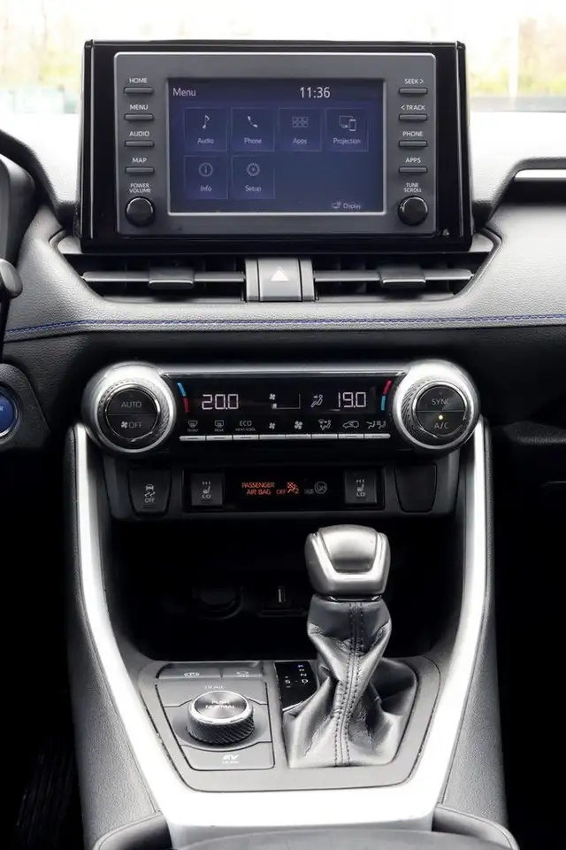 Toyota RAV 4 photo Toyota RAV 4