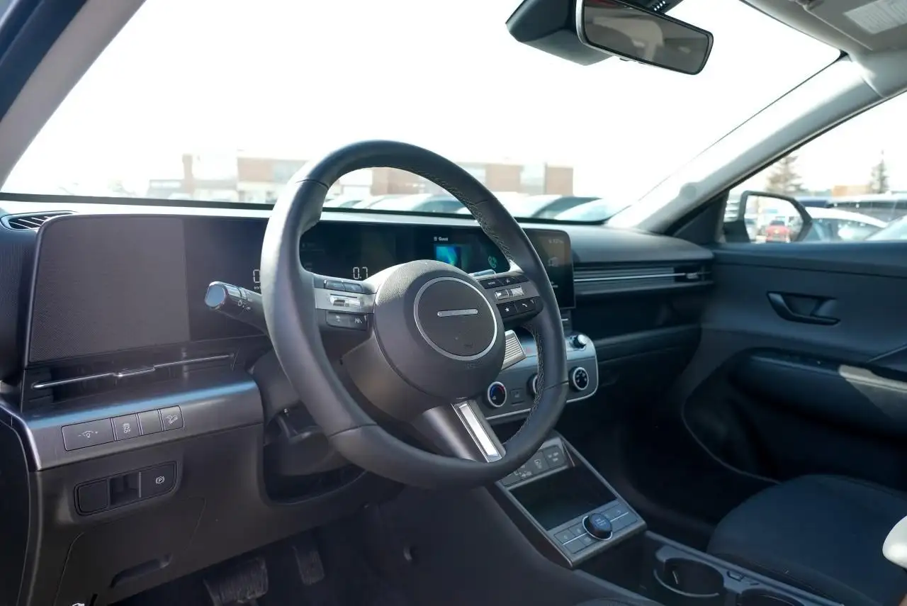 Hyundai KONA снимка Hyundai KONA