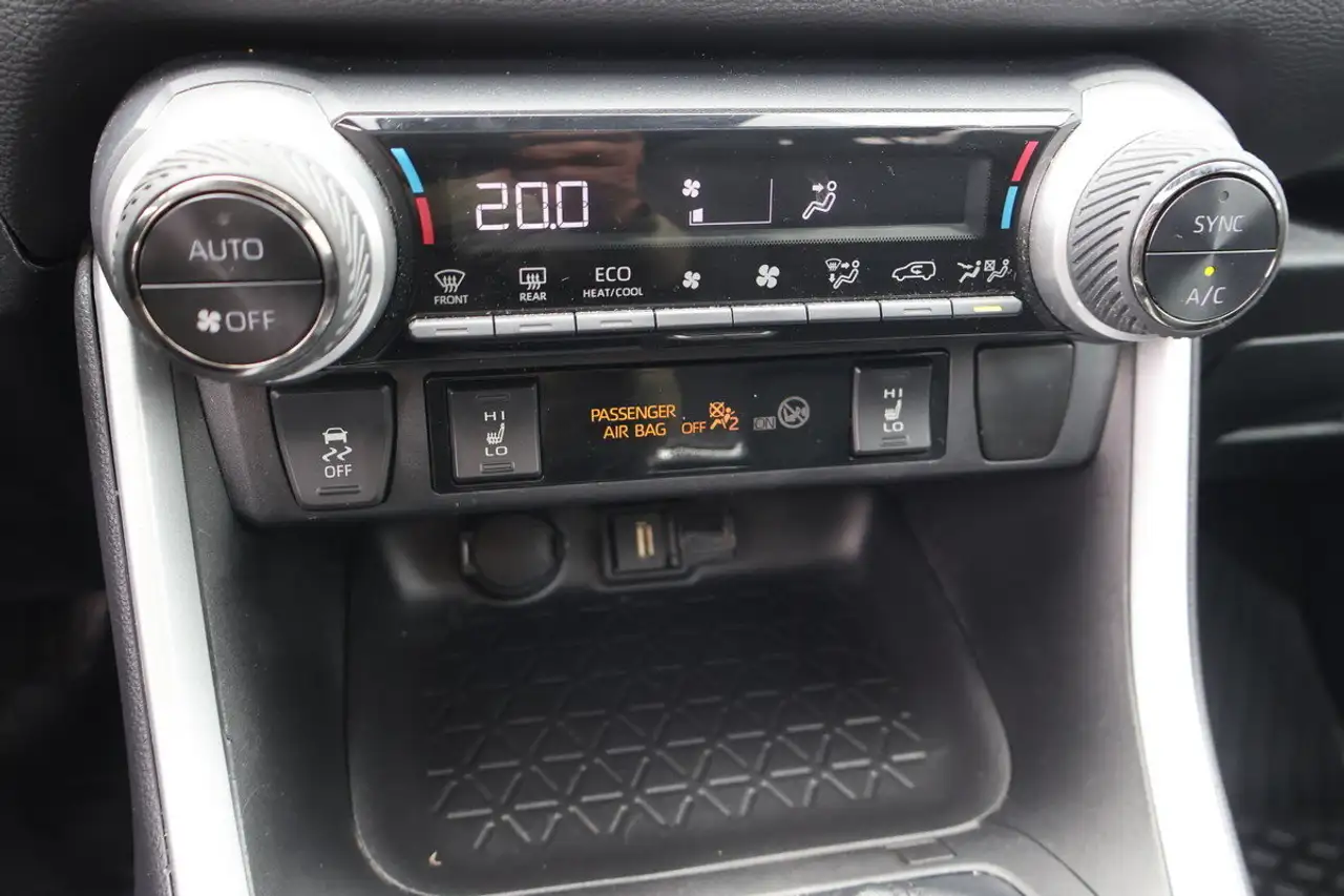Toyota RAV 4 photo Toyota RAV 4