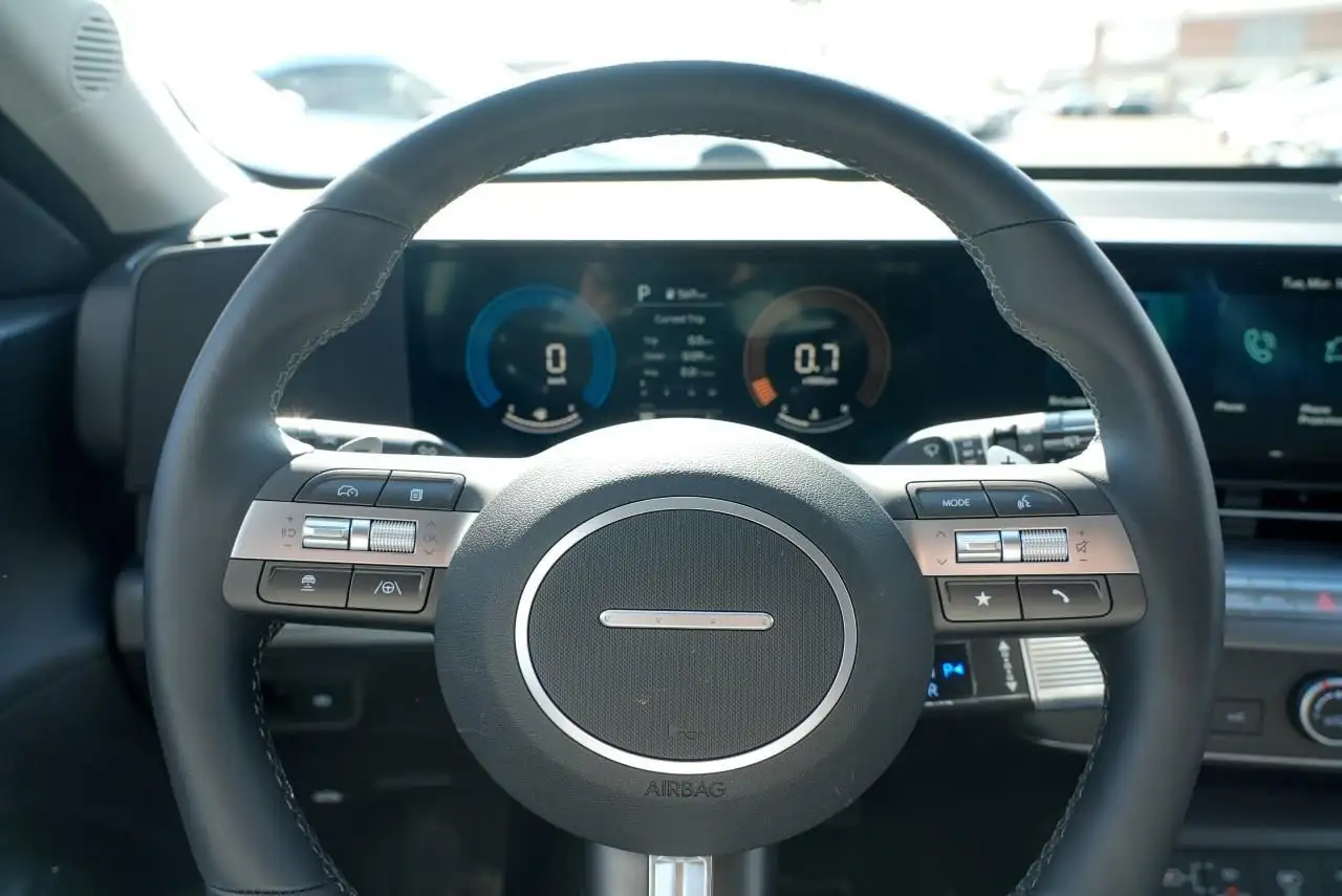 Hyundai KONA снимка Hyundai KONA
