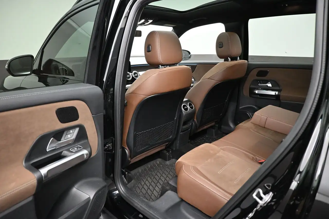 Mercedes-Benz GLB снимка Mercedes-Benz GLB