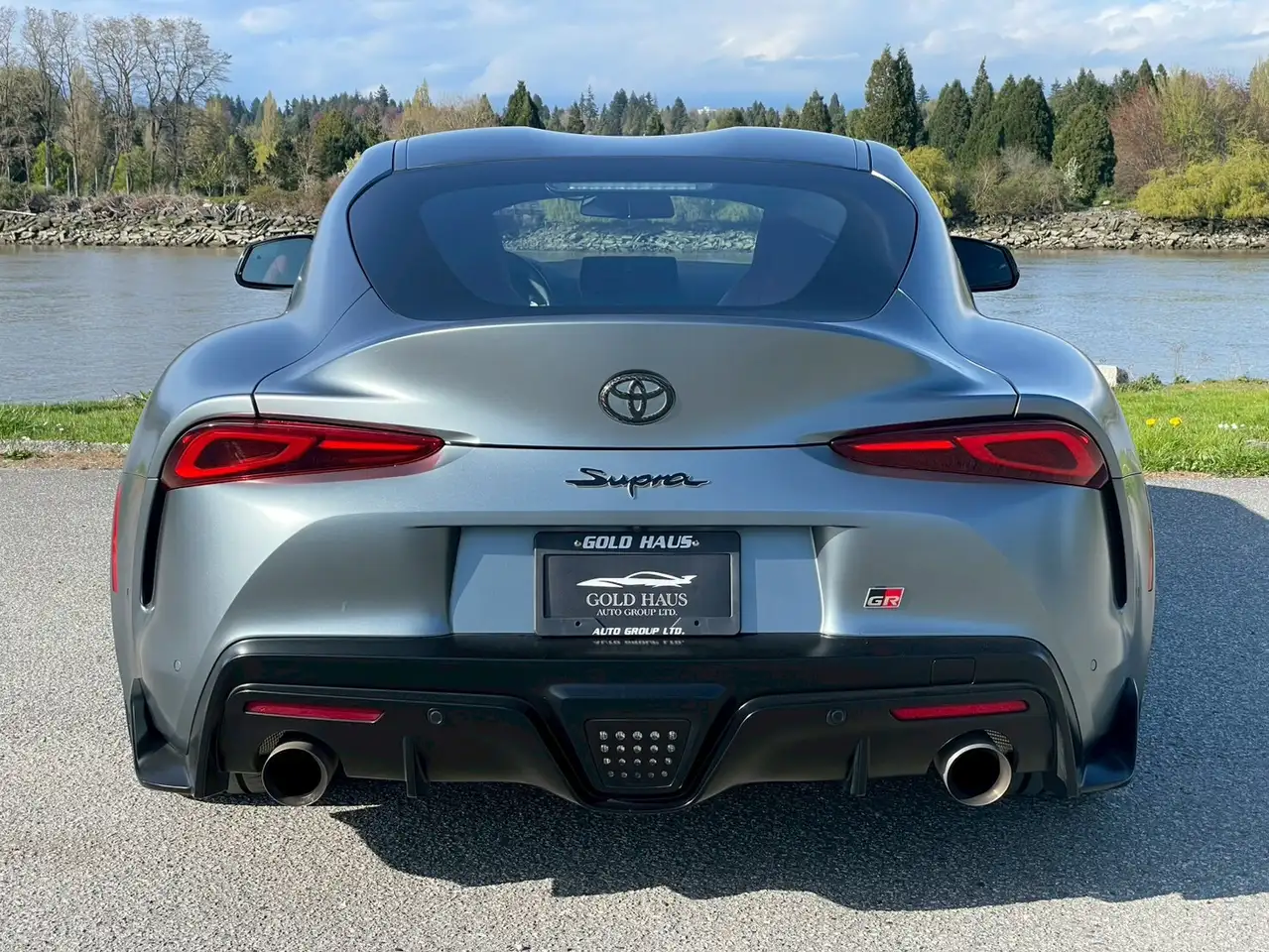 Toyota GR Supra снимка Toyota GR Supra