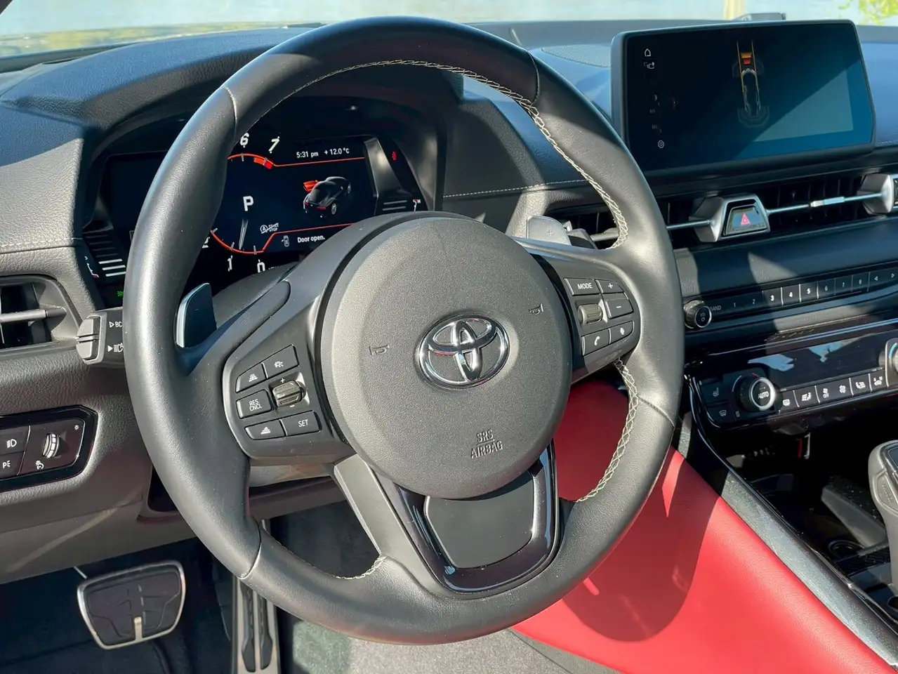 Toyota GR Supra снимка Toyota GR Supra