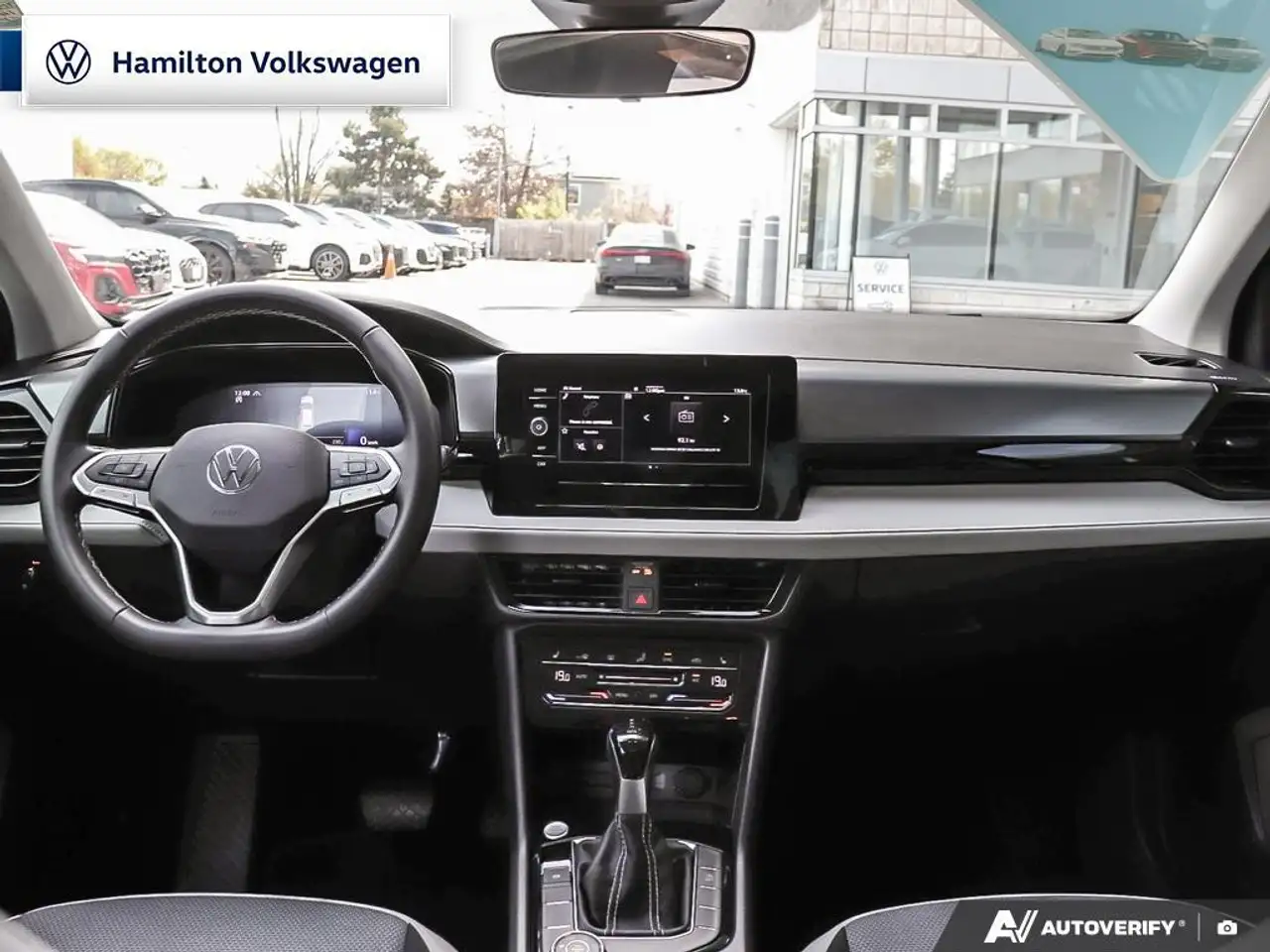 Volkswagen Taos снимка Volkswagen Taos