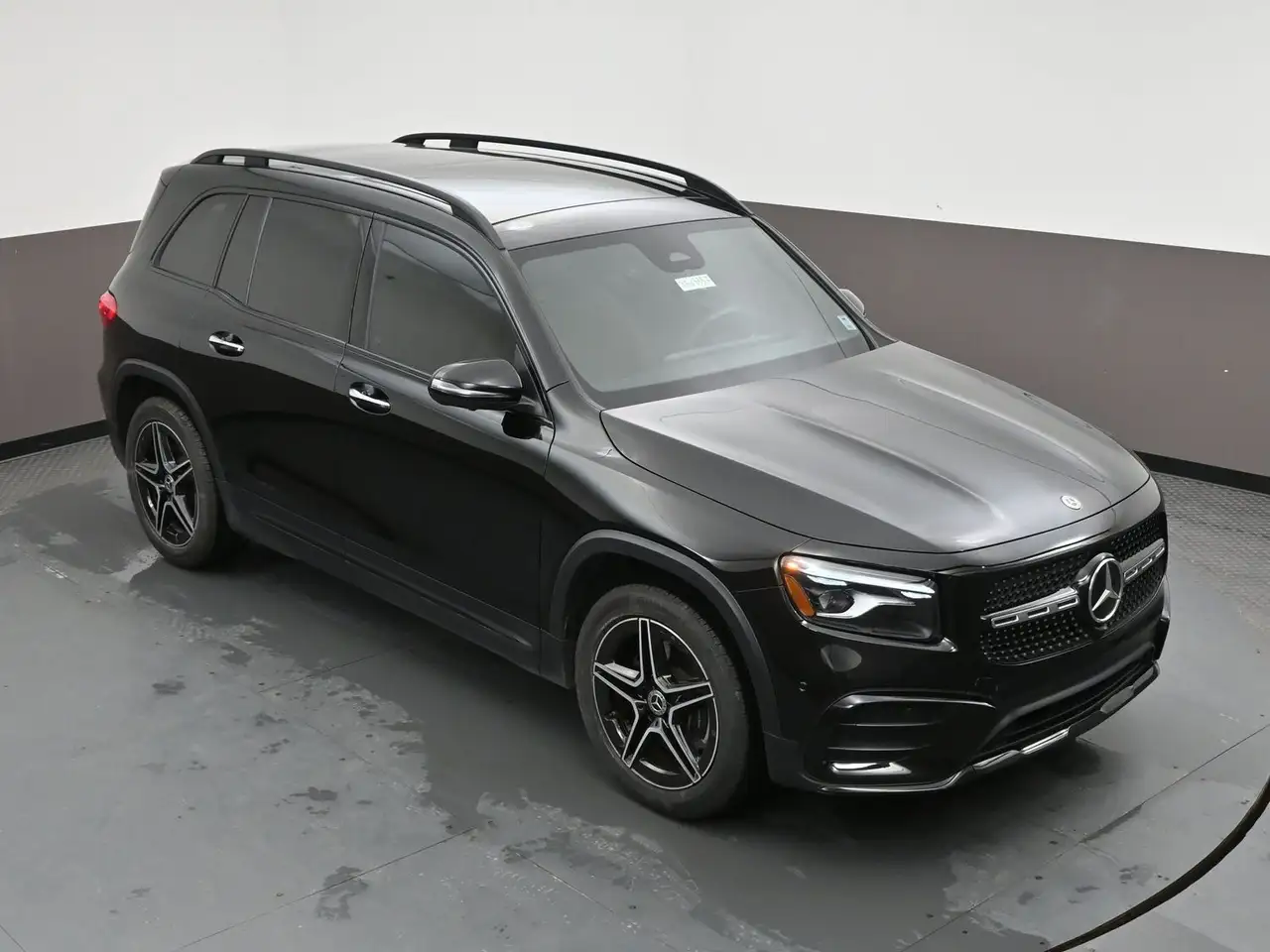 Mercedes-Benz GLB снимка Mercedes-Benz GLB