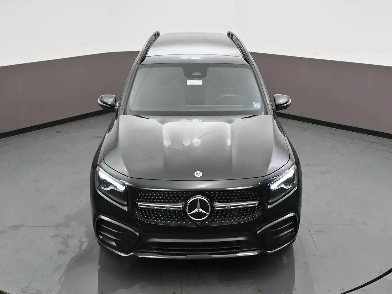 Mercedes-Benz GLB снимка Mercedes-Benz GLB