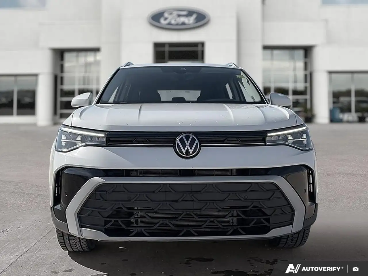 Volkswagen Taos снимка Volkswagen Taos