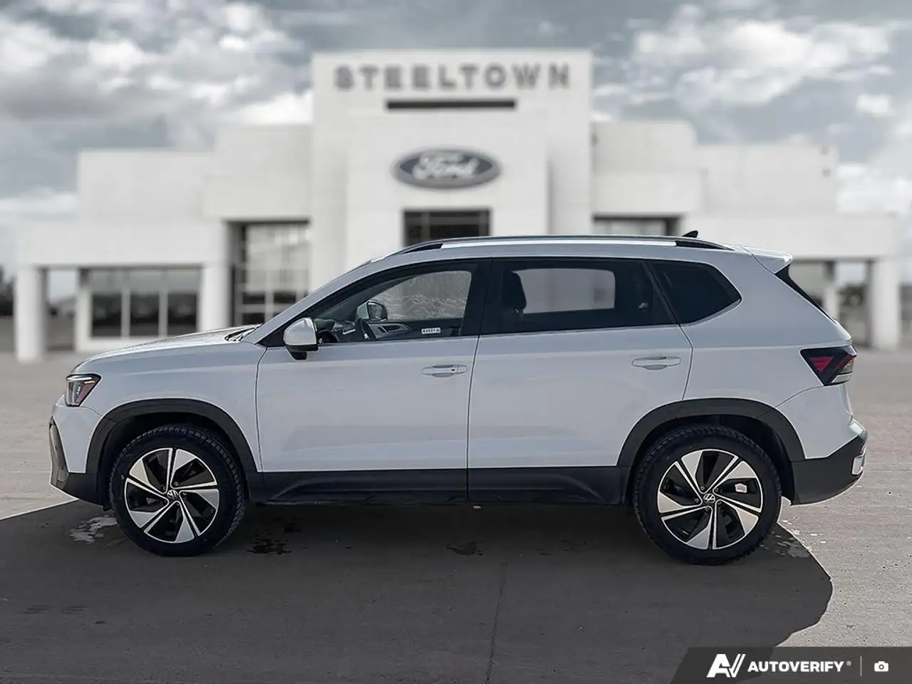Volkswagen Taos снимка Volkswagen Taos