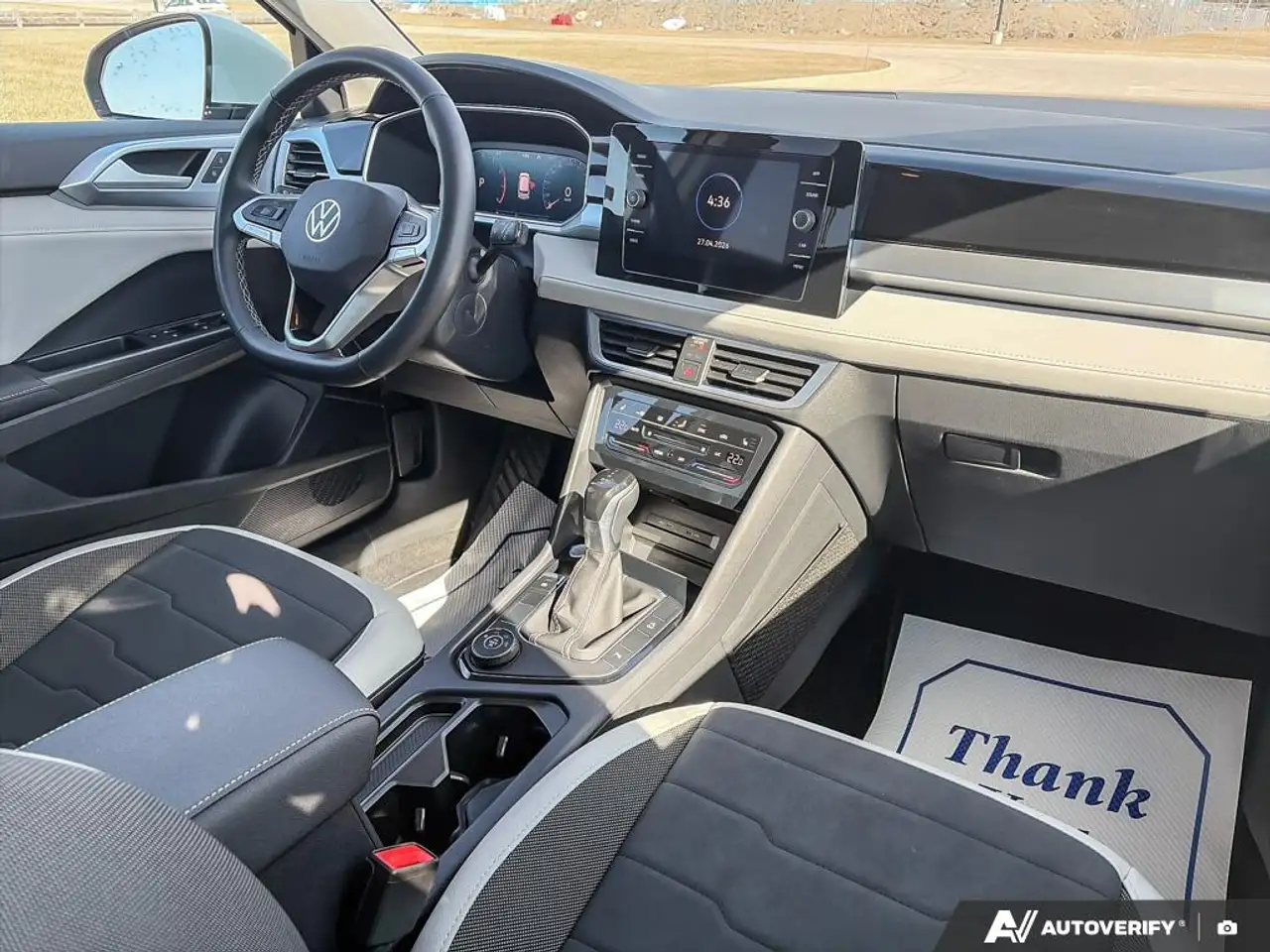 Volkswagen Taos снимка Volkswagen Taos