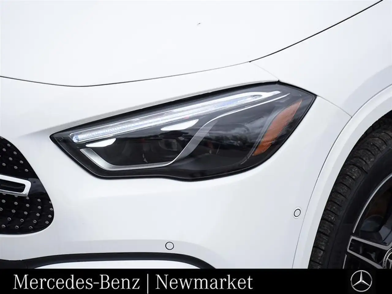 Mercedes-Benz GLA снимка Mercedes-Benz GLA