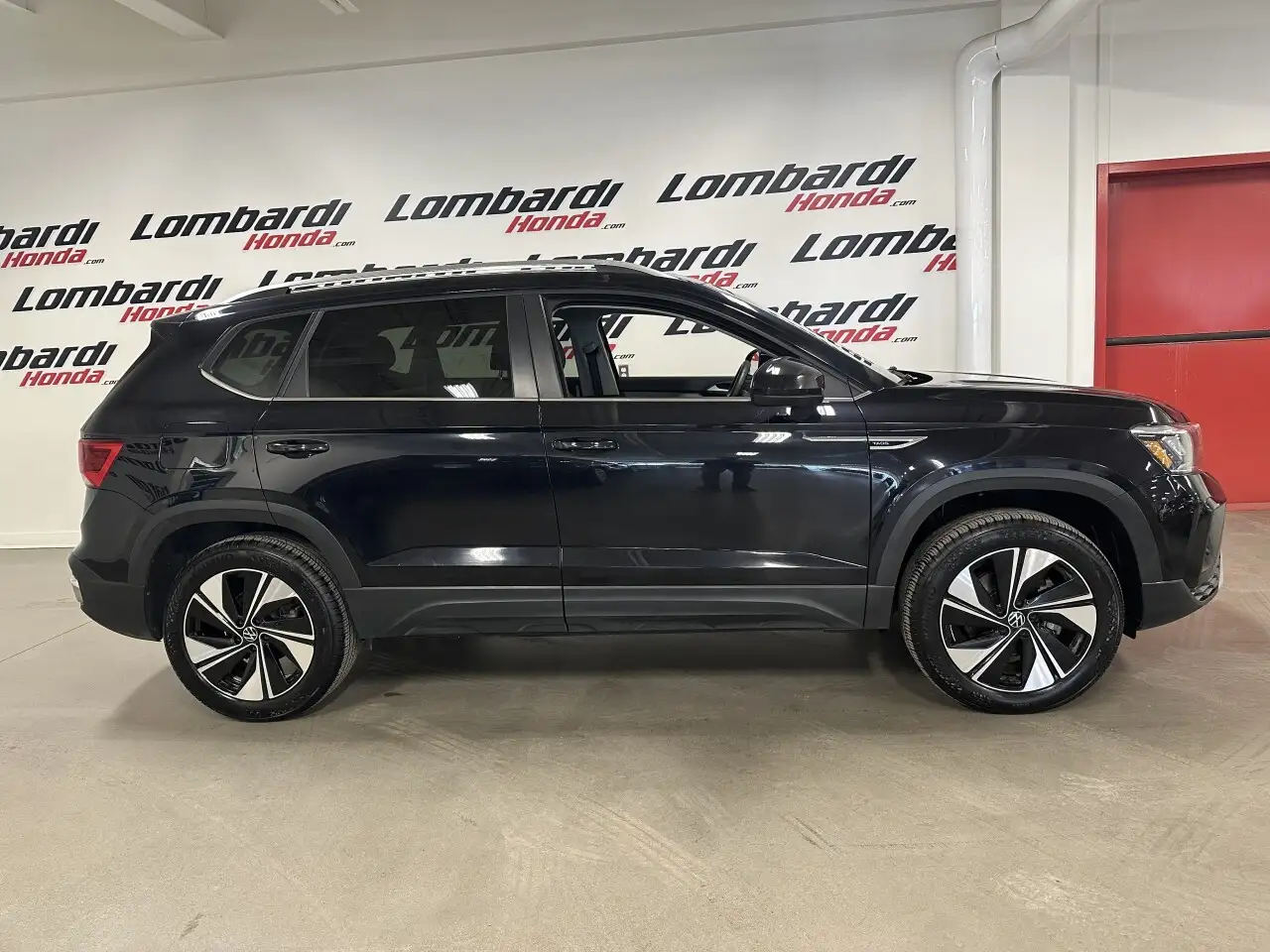 Volkswagen Taos снимка Volkswagen Taos