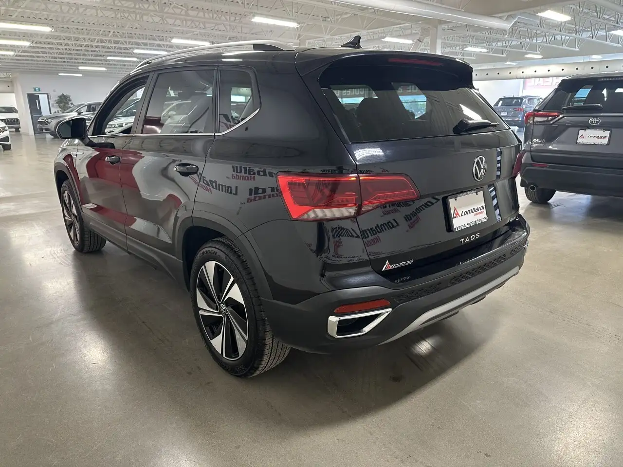 Volkswagen Taos снимка Volkswagen Taos