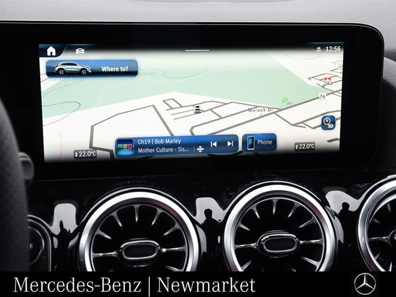 Mercedes-Benz GLA снимка Mercedes-Benz GLA