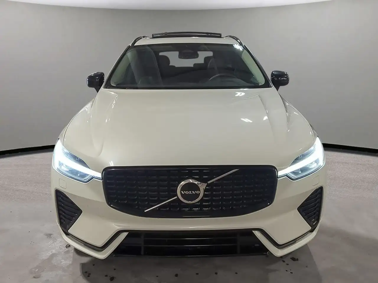 Volvo XC60 снимка Volvo XC60