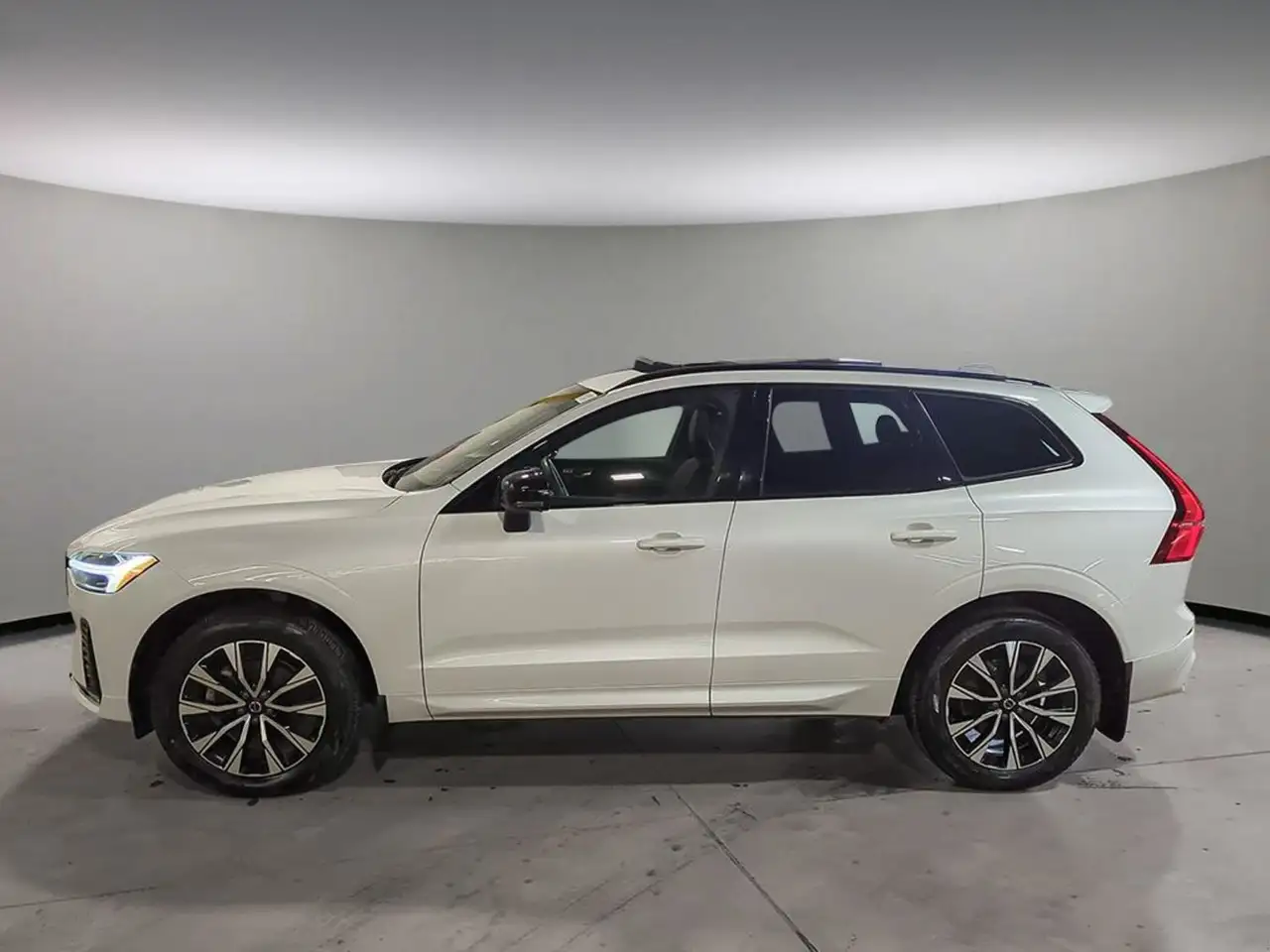 Volvo XC60 снимка Volvo XC60