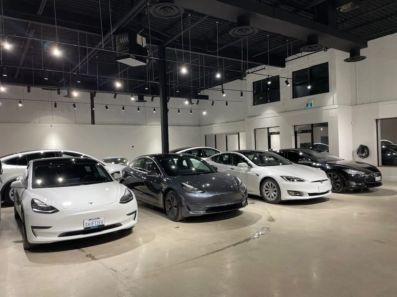 Tesla Model Y снимка Tesla Model Y