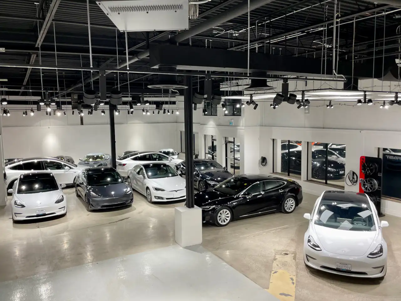 Tesla Model Y снимка Tesla Model Y