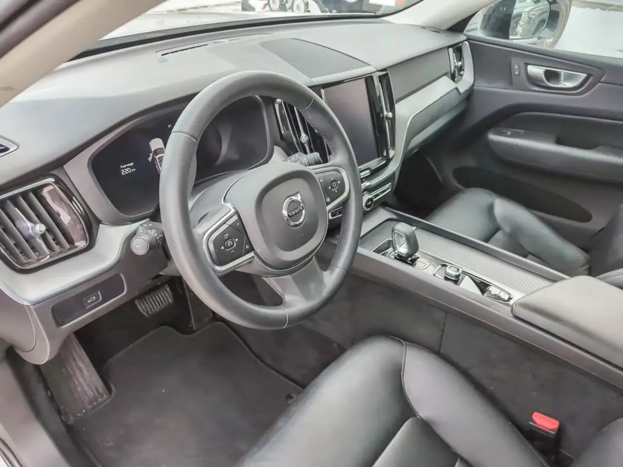 Volvo XC60 снимка Volvo XC60