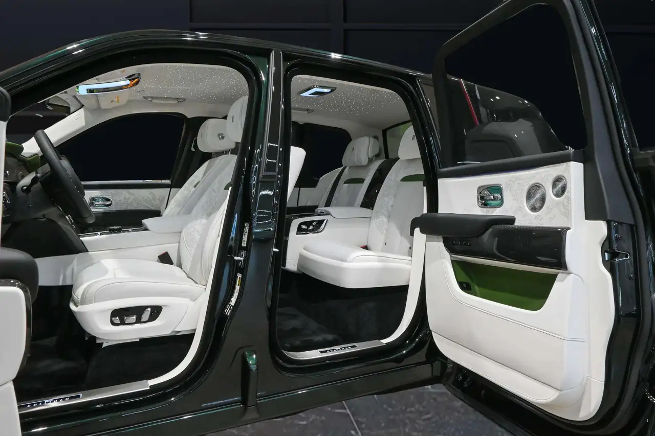 Rolls-Royce Cullinan fotografie Rolls-Royce Cullinan