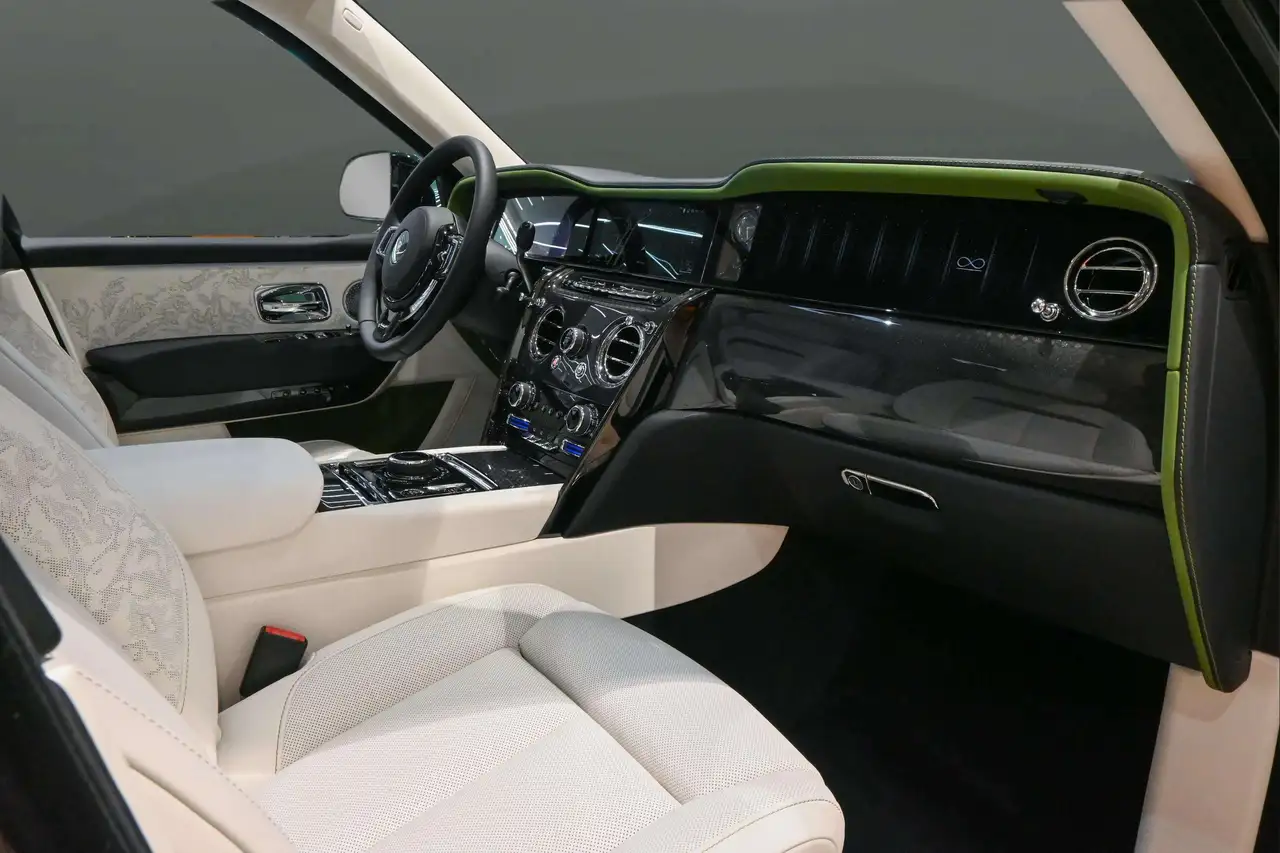 Rolls-Royce Cullinan fotografie Rolls-Royce Cullinan