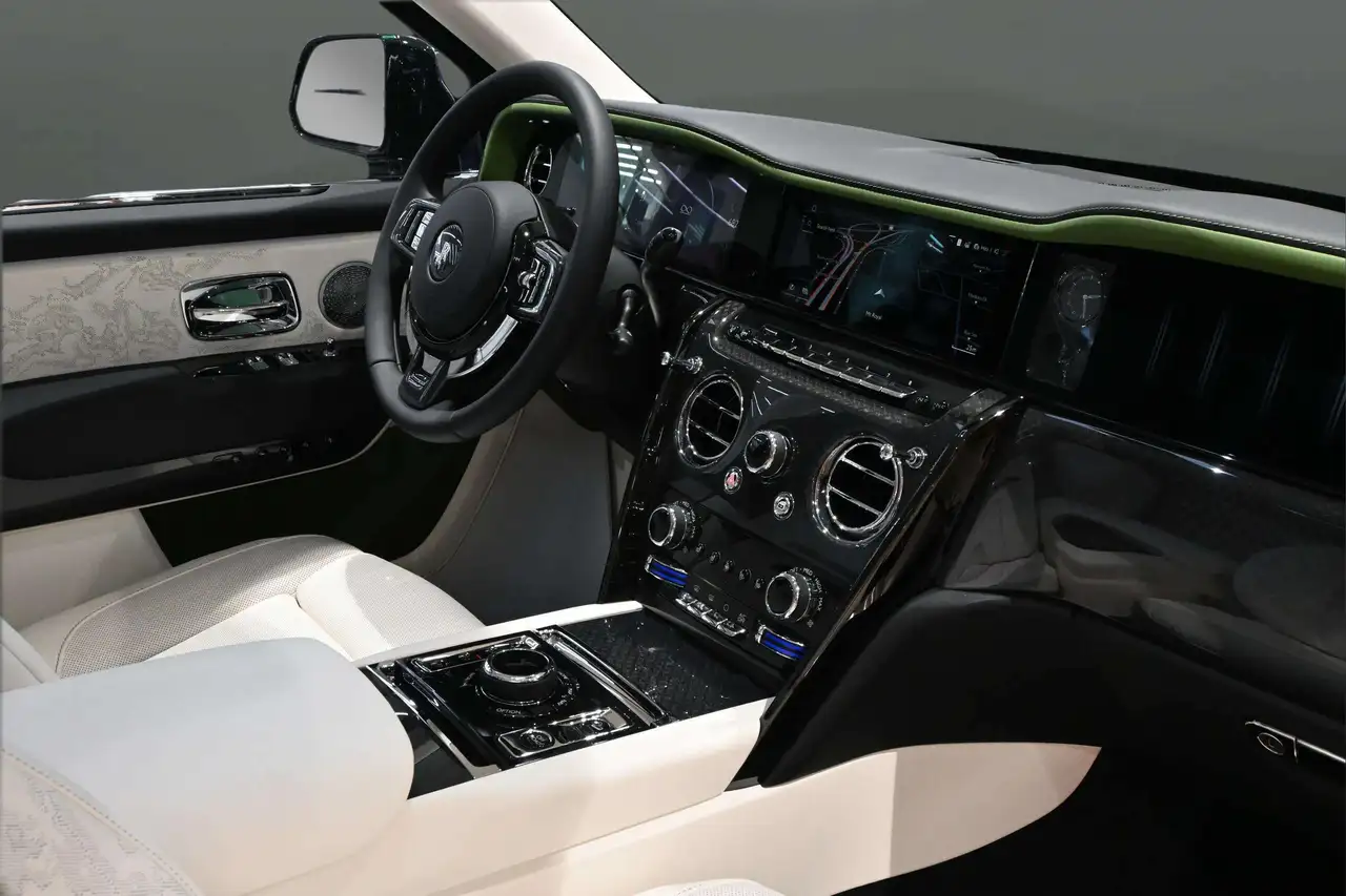Rolls-Royce Cullinan fotografie Rolls-Royce Cullinan
