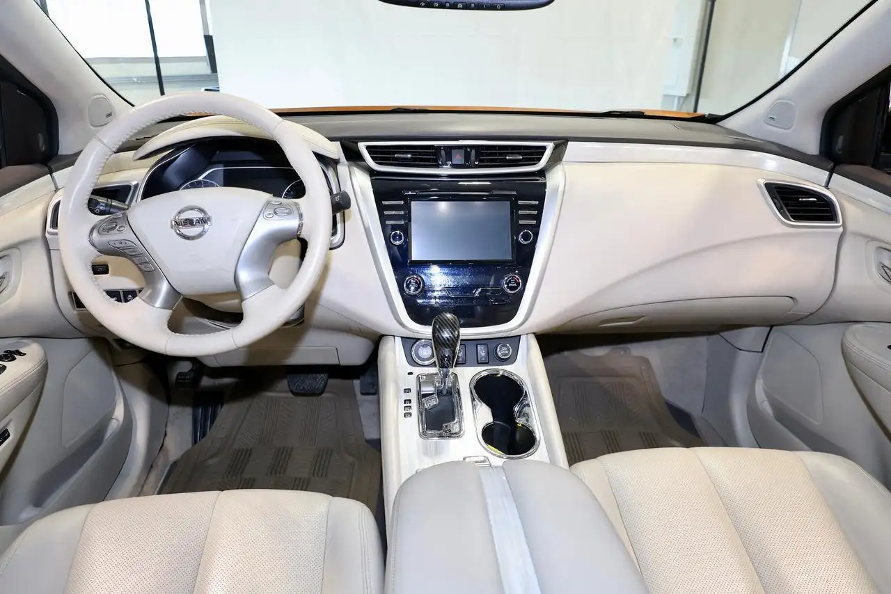Nissan Murano снимка Nissan Murano