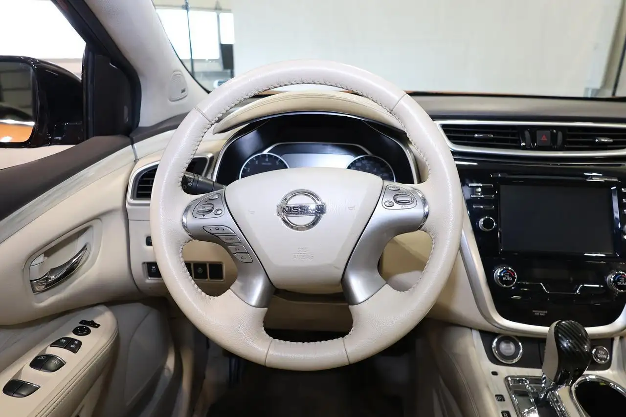 Nissan Murano снимка Nissan Murano