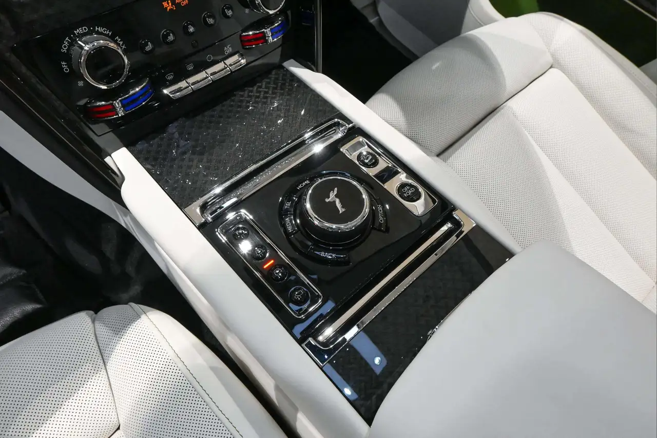 Rolls-Royce Cullinan fotografie Rolls-Royce Cullinan