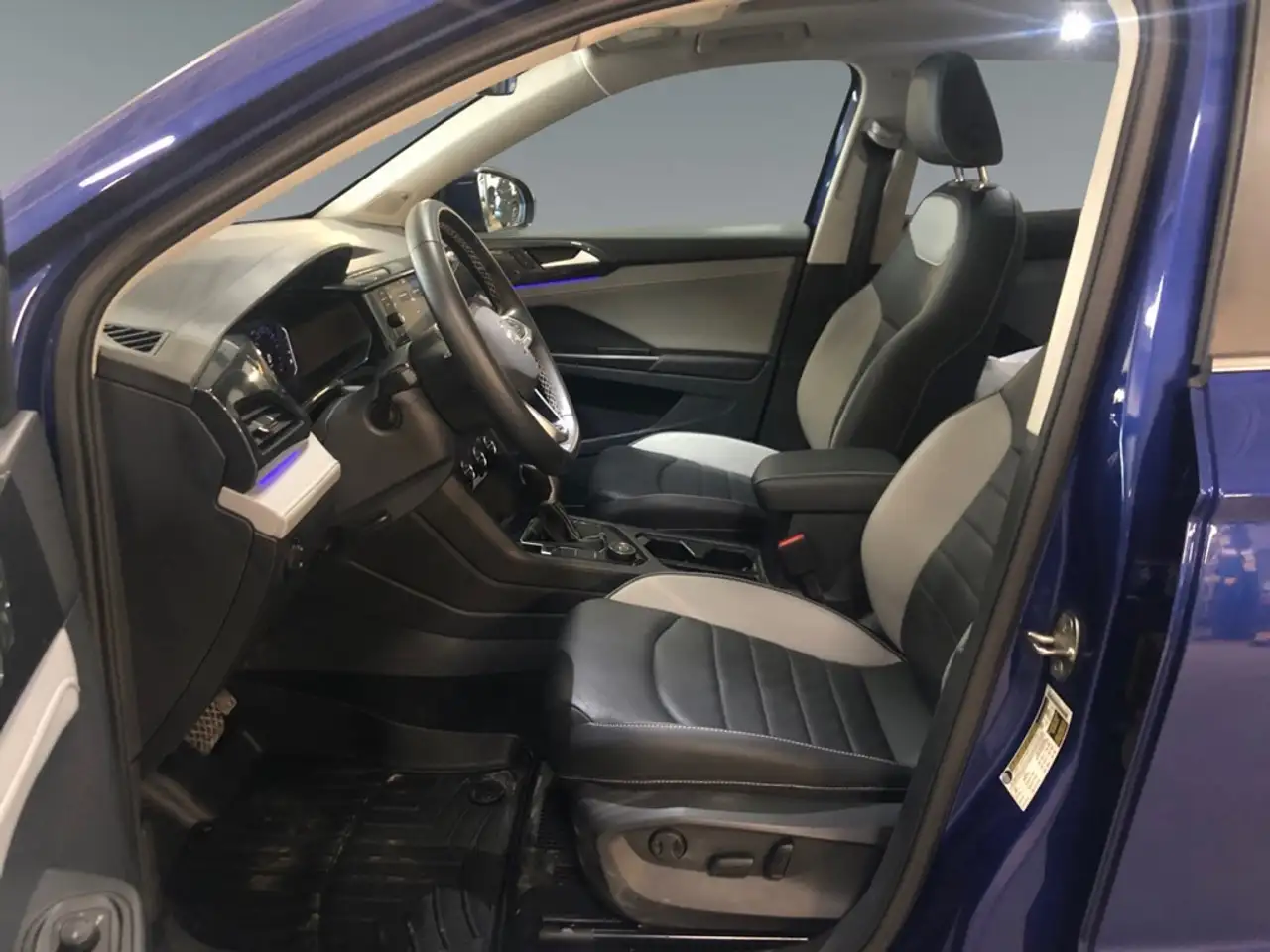 Volkswagen Taos снимка Volkswagen Taos