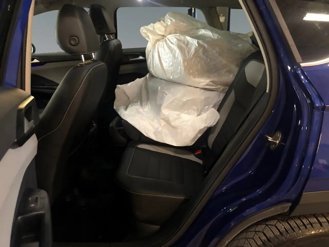 Volkswagen Taos снимка Volkswagen Taos