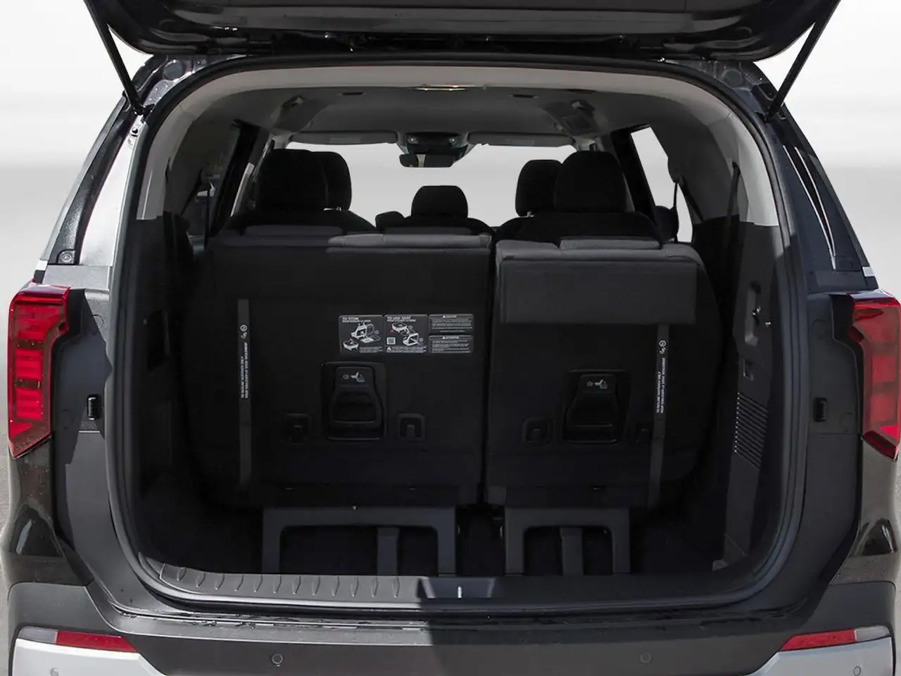 Kia Carnival снимка Kia Carnival