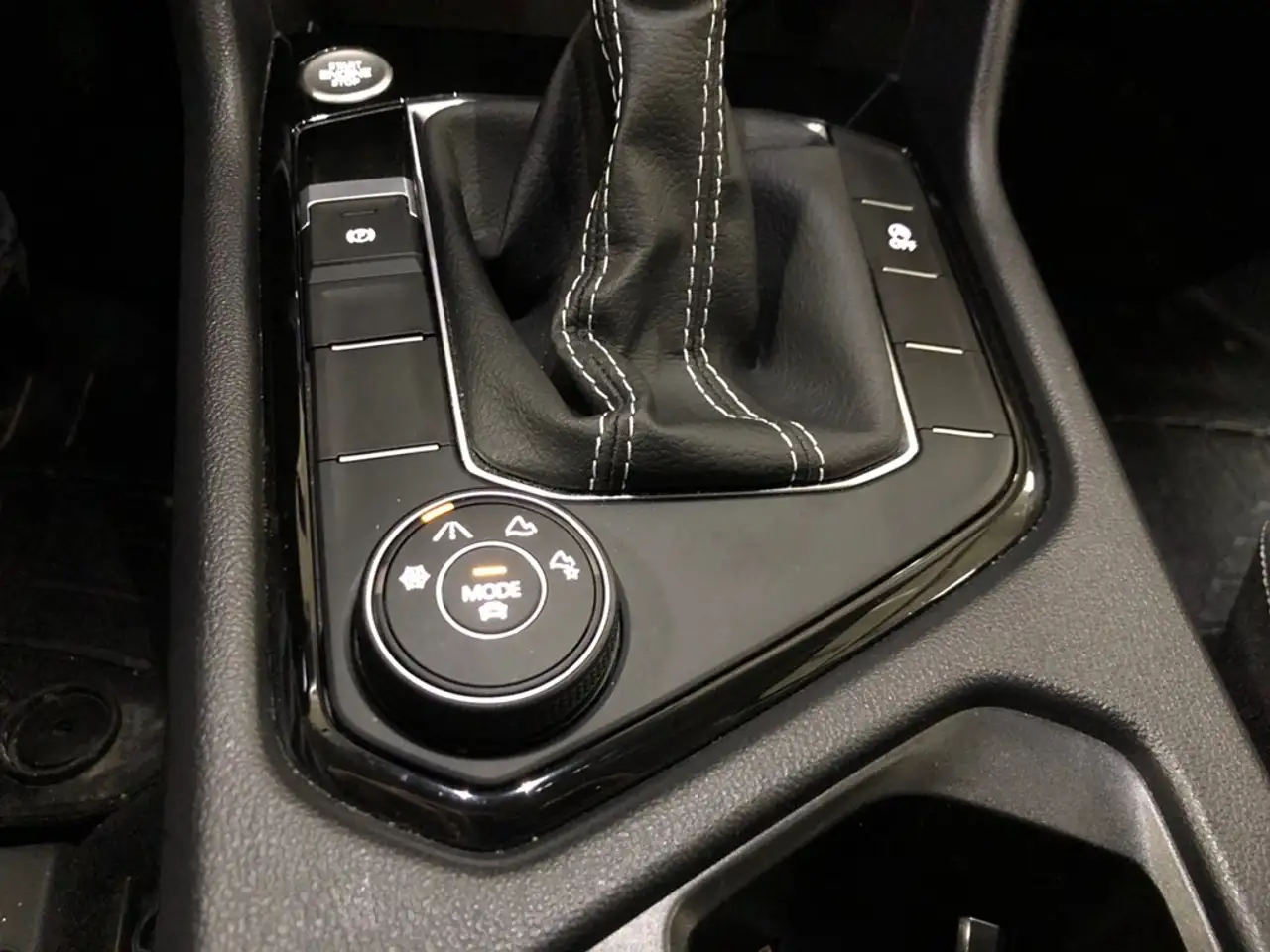 Volkswagen Taos снимка Volkswagen Taos