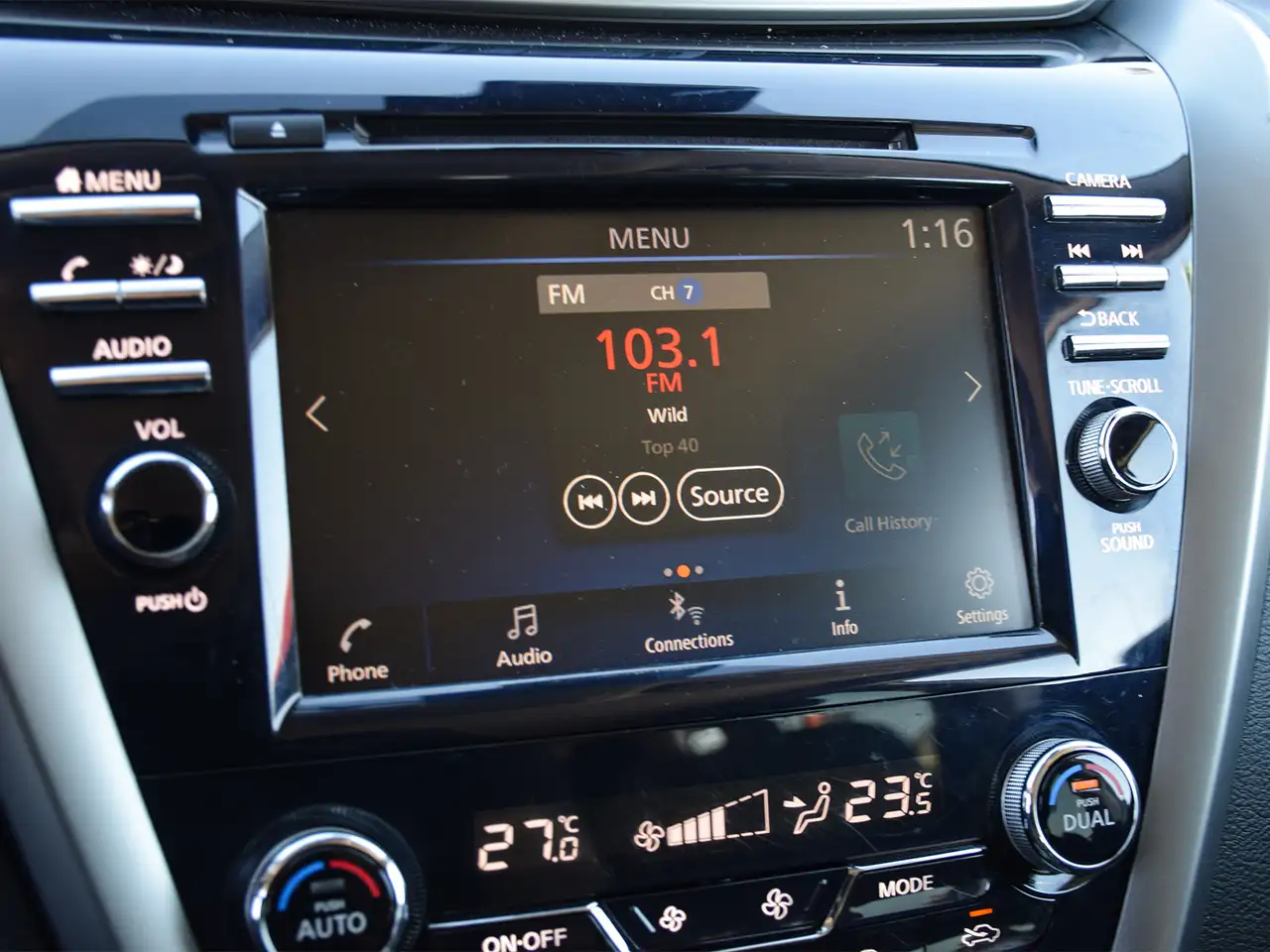 Nissan Murano снимка Nissan Murano