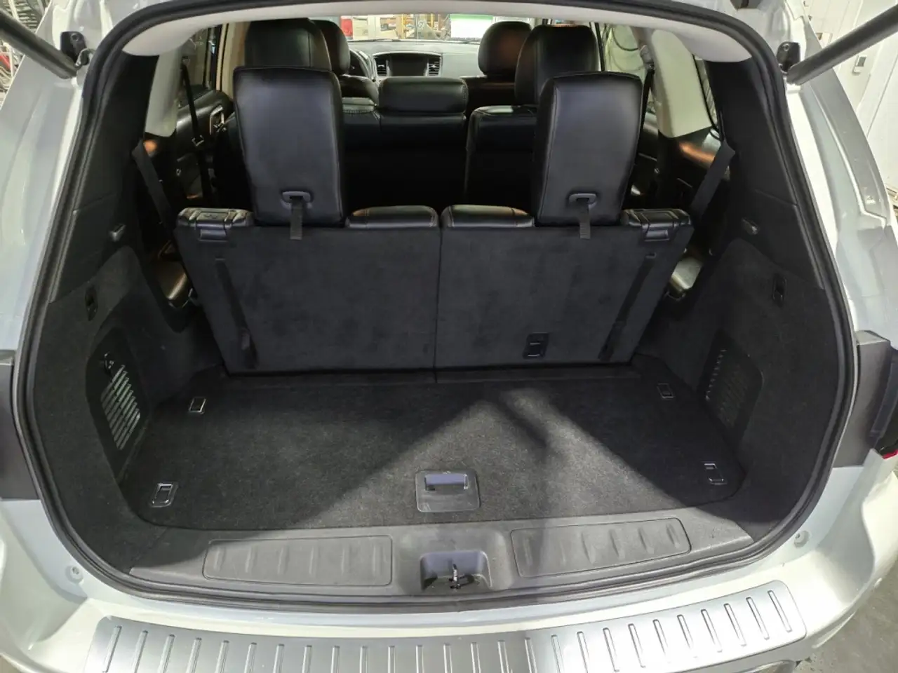 Nissan Pathfinder photo Nissan Pathfinder