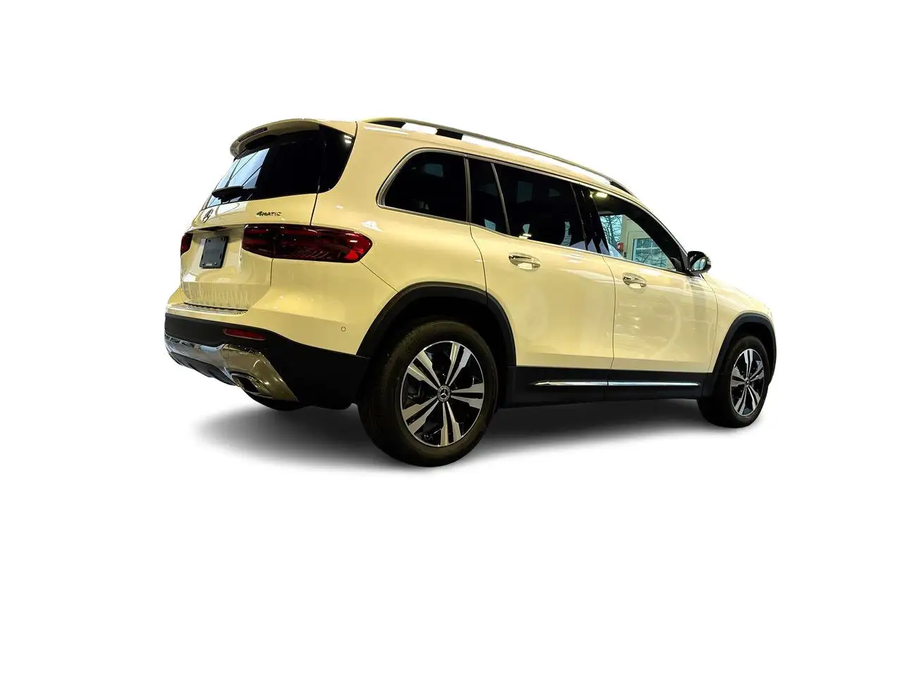 Mercedes-Benz GLB снимка Mercedes-Benz GLB