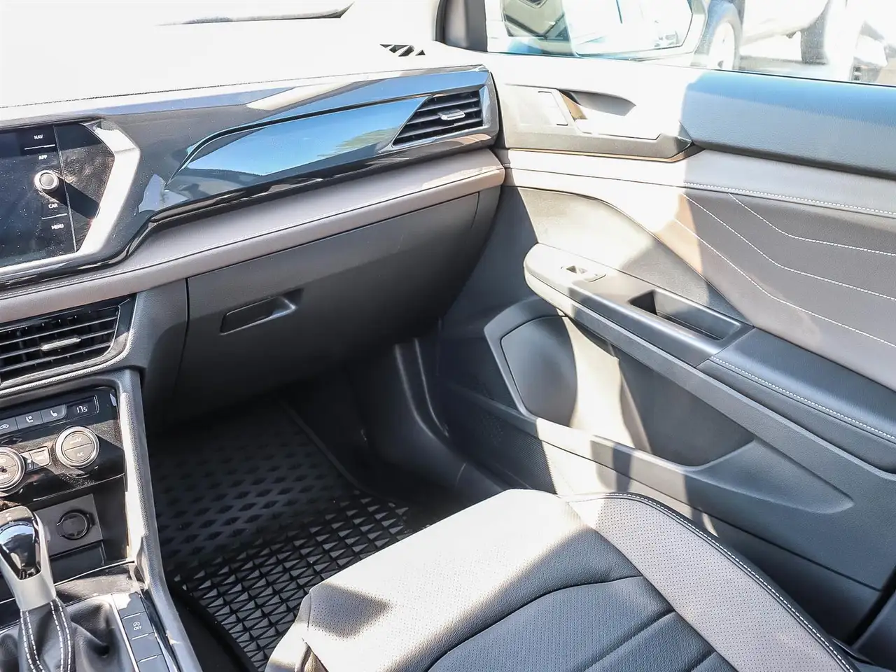 Volkswagen Taos снимка Volkswagen Taos