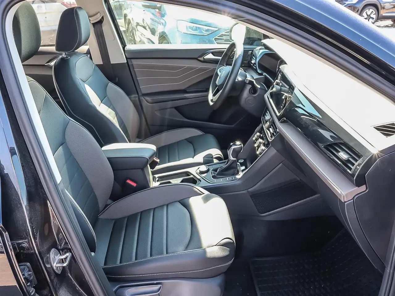 Volkswagen Taos снимка Volkswagen Taos