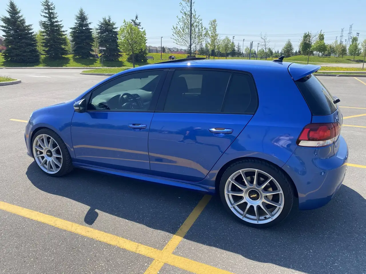 Volkswagen Golf R снимка Volkswagen Golf R