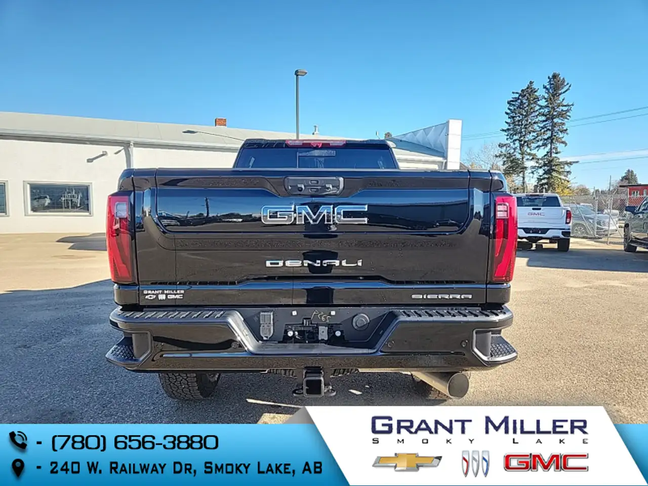 GMC Sierra 3500HD снимка GMC Sierra 3500HD