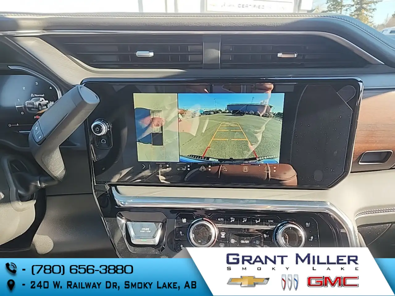 GMC Sierra 3500HD снимка GMC Sierra 3500HD