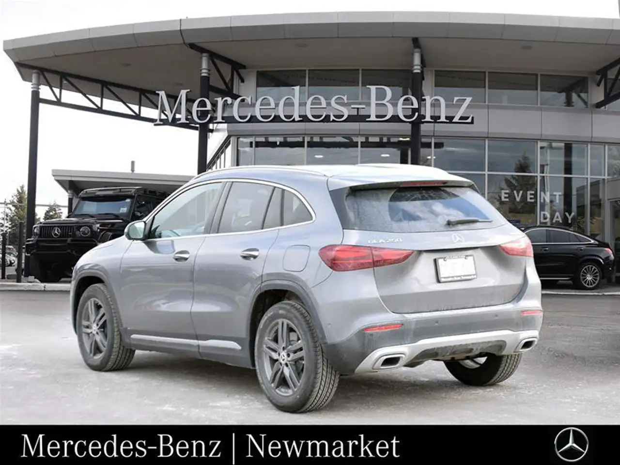 Mercedes-Benz GLA снимка Mercedes-Benz GLA