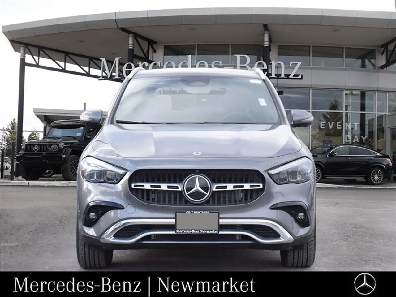 Mercedes-Benz GLA снимка Mercedes-Benz GLA