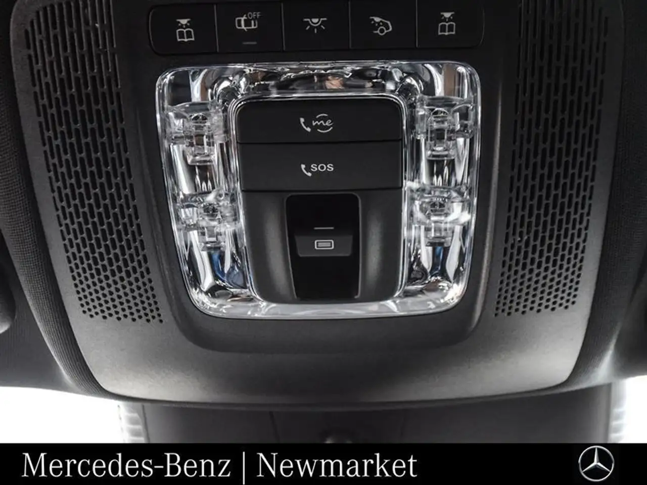 Mercedes-Benz GLA снимка Mercedes-Benz GLA