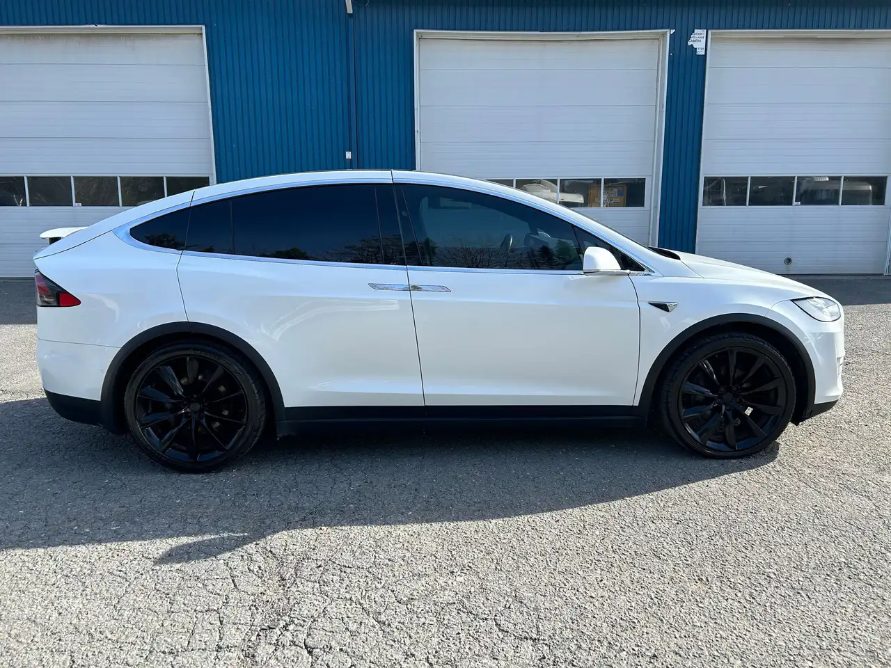 Tesla Model X fotografie Tesla Model X