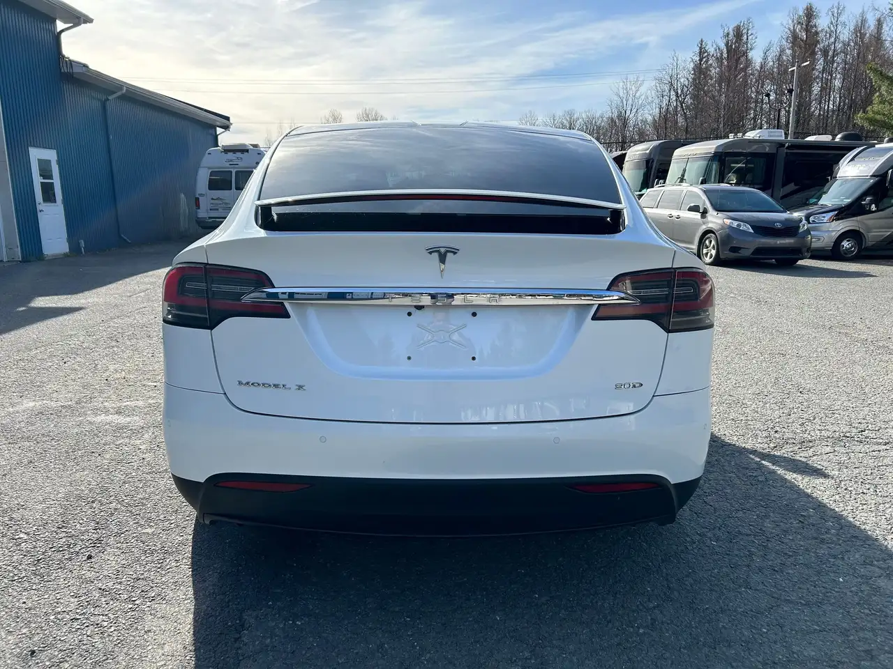 Tesla Model X fotografie Tesla Model X