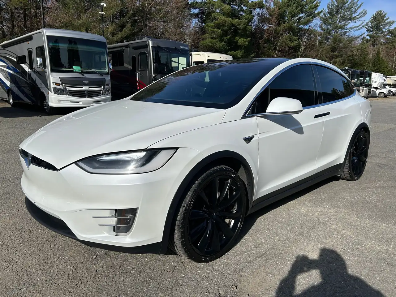 Tesla Model X fotografie Tesla Model X
