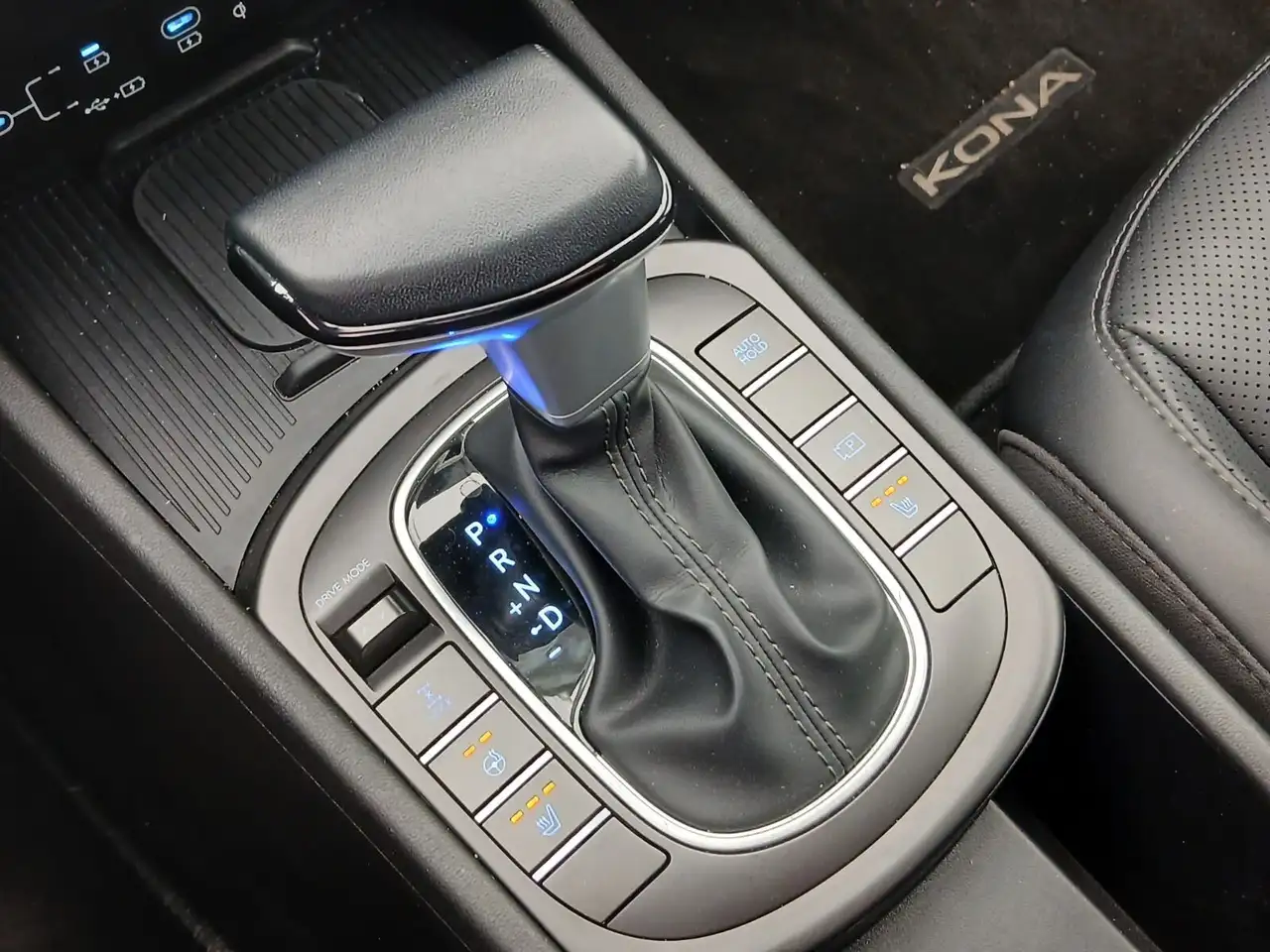 Hyundai KONA photo Hyundai KONA